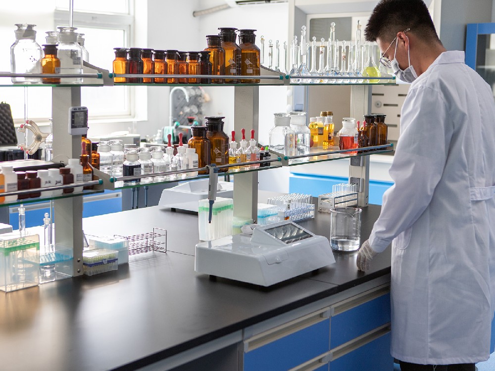 建設食品檢測實驗室需要配置哪些儀器設備